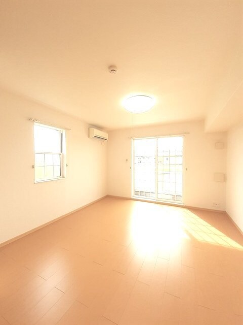 レクサス　Ｅの物件内観写真