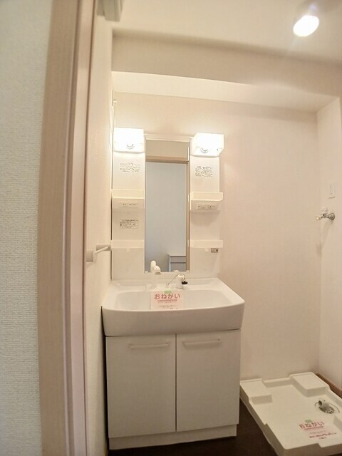 レクサス　Ｅの物件内観写真