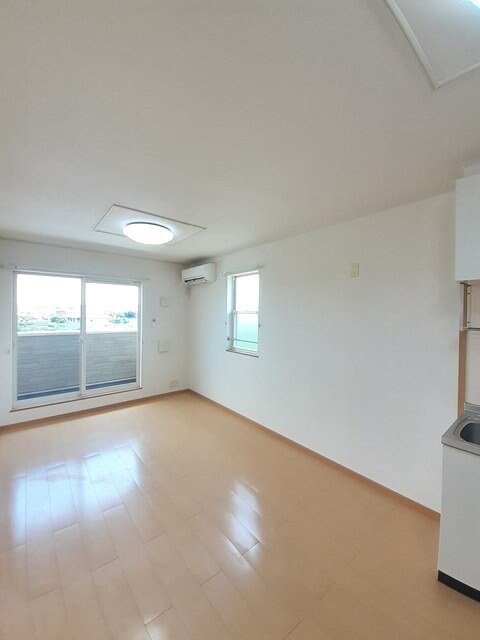 アベンシス７の物件内観写真