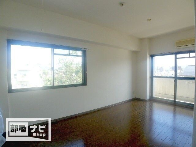 松島フラットの物件内観写真