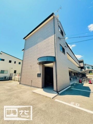 フォブールトロワやくりＢの物件外観写真