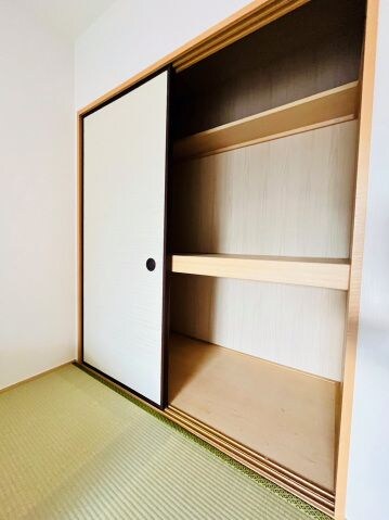 フォブールトロワやくりＢの物件内観写真