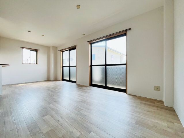 フォブールトロワやくりＢの物件内観写真