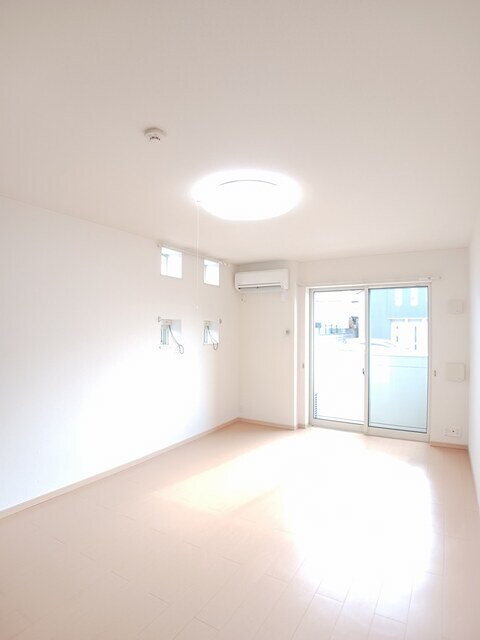 サンライズ元山の物件内観写真