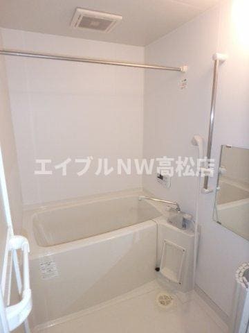 ストーリァ中央町の物件内観写真