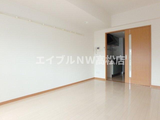 ストーリァ中央町の物件内観写真