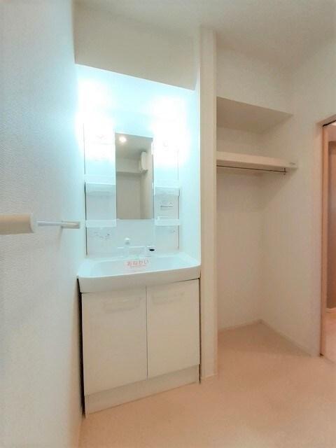 ブランド　ラクーンＡの物件内観写真