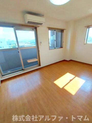 グロリアスの物件内観写真