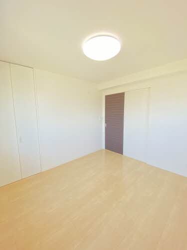 ハンプトンコートの物件内観写真