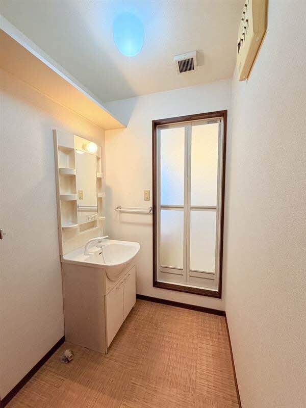 バリュージュ バオバブ A棟の物件内観写真