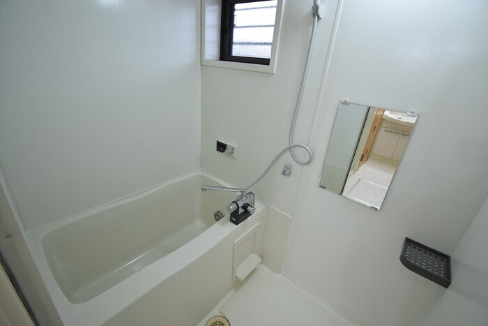 リビングタウン伏石Ⅱ A棟の物件内観写真