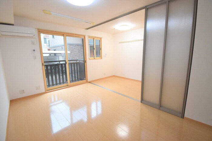 リビングタウン伏石Ⅱ A棟の物件内観写真