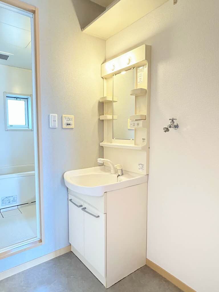 コンフォールⅡ C棟の物件内観写真