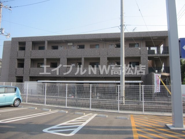 カルム香西の物件外観写真