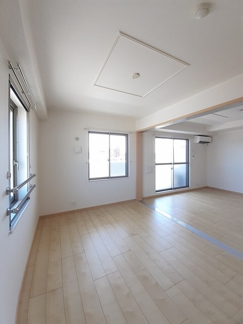 モア　ドリームの物件内観写真