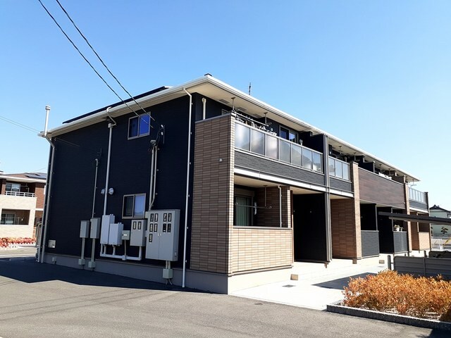 エクセラン一宮Ｃの物件外観写真