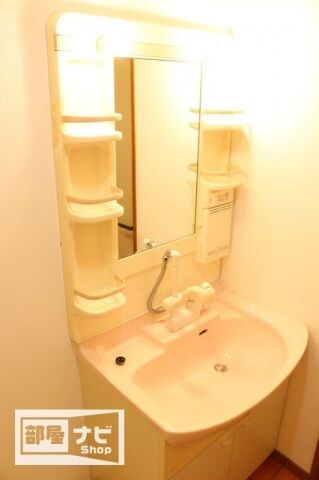 ロゼ三条の物件内観写真