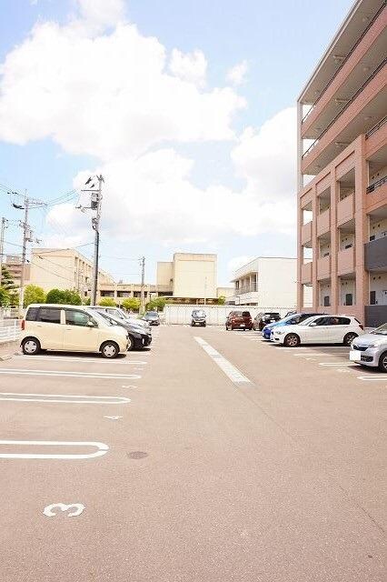 モア　ドリームの物件外観写真