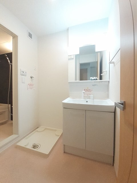 アベニール鶴市Ｂの物件内観写真