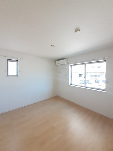 アベニール鶴市Ｂの物件内観写真