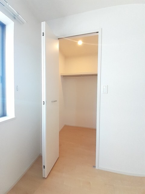 アベニール鶴市Ｂの物件内観写真