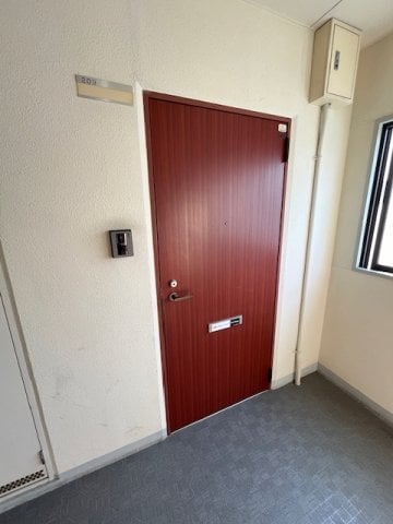 照島マンションの物件外観写真