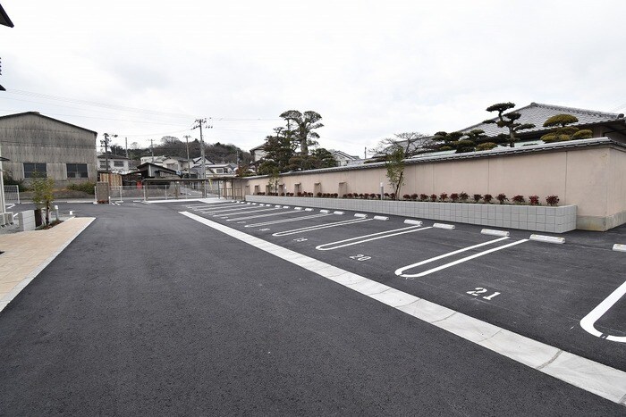 メゾン勝賀 A棟の物件外観写真