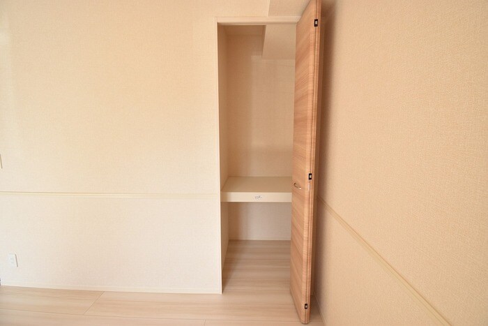 メゾン勝賀 A棟の物件内観写真