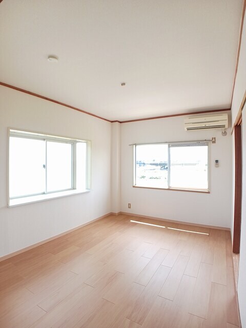 エルディム　トミダの物件内観写真