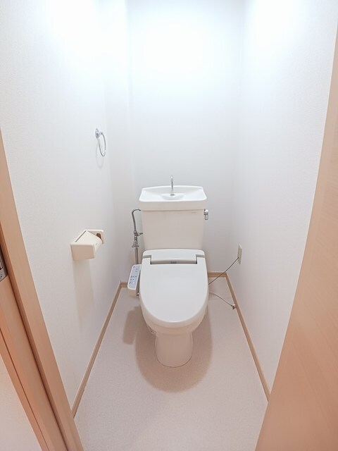 ニューエルディムマナベＢの物件内観写真