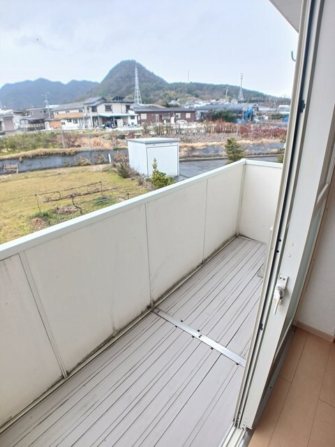 ニューエルディムマナベＢの物件内観写真