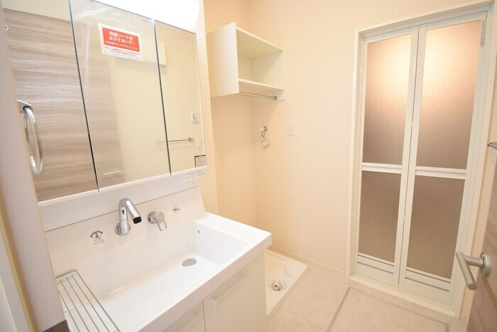 ユニヴェール D棟の物件内観写真