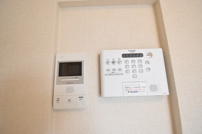 ユニヴェール D棟の物件内観写真