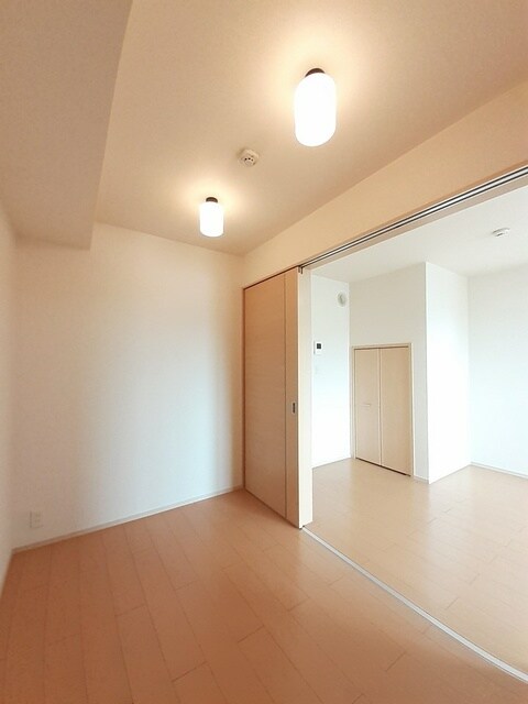 グローヴ・ガーデンⅢの物件内観写真