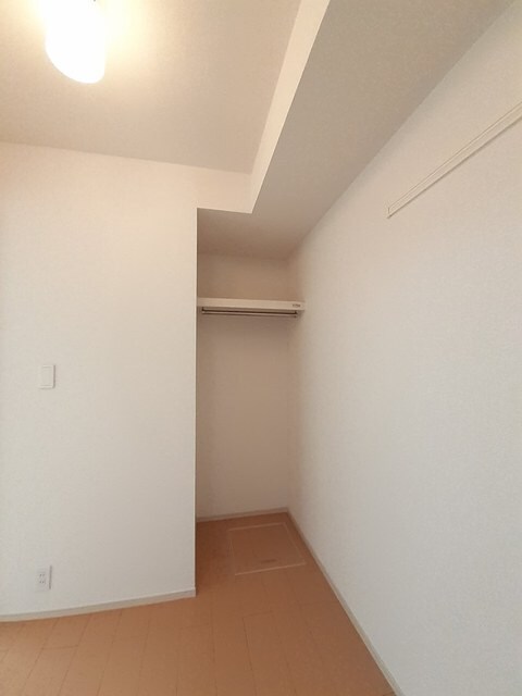 グローヴ・ガーデンⅢの物件内観写真