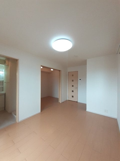 グローヴ・ガーデンⅢの物件内観写真