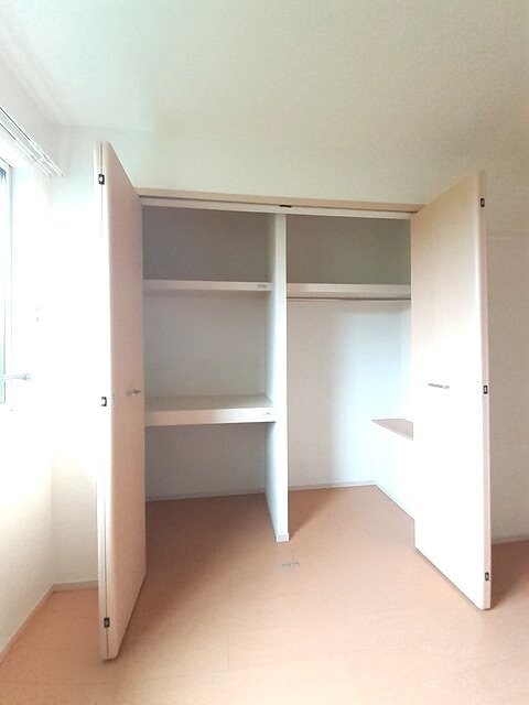 ナリッシュＬｅｅ　Ⅱの物件内観写真