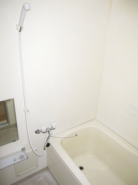 ニューシティー八栗口Ｂの物件内観写真