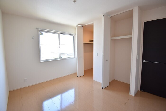 ガーデンクォーツ B棟の物件内観写真