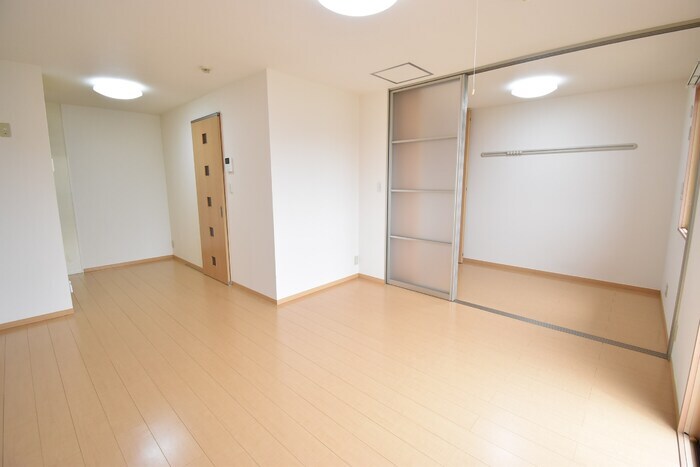 ユイマールガーデンⅢの物件内観写真