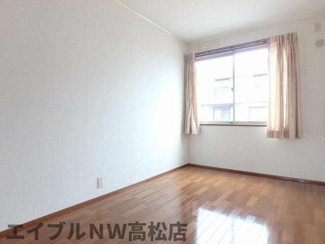 レトア・コートの物件内観写真