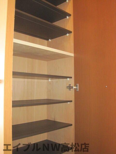 レトア・コートの物件内観写真