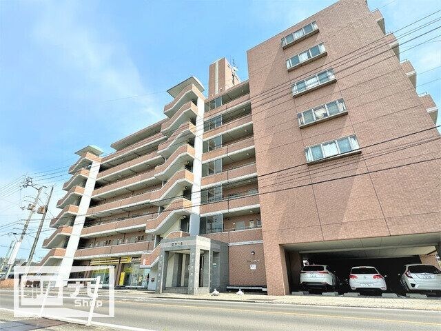 ロゼ三条の物件外観写真