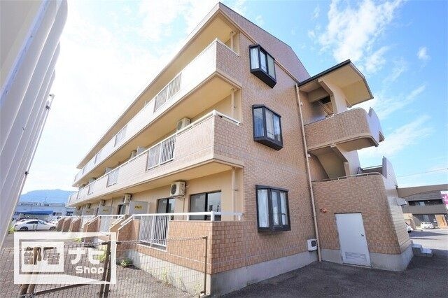 グレースハタオカの物件外観写真