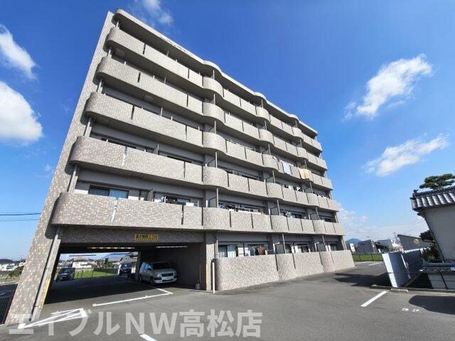 ハッピーフライトの物件外観写真