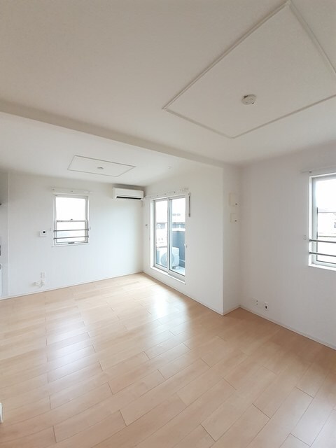 ロイヤルパークⅠの物件内観写真