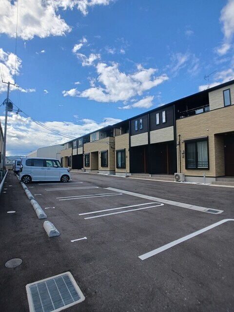 カメリア郷東Ｂの物件外観写真