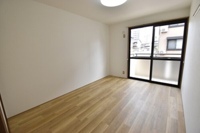 グランツ松島 A棟の物件内観写真