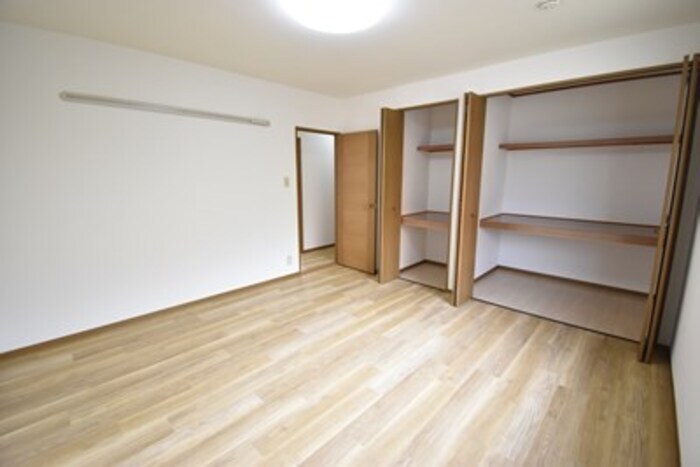 グランツ松島 A棟の物件内観写真