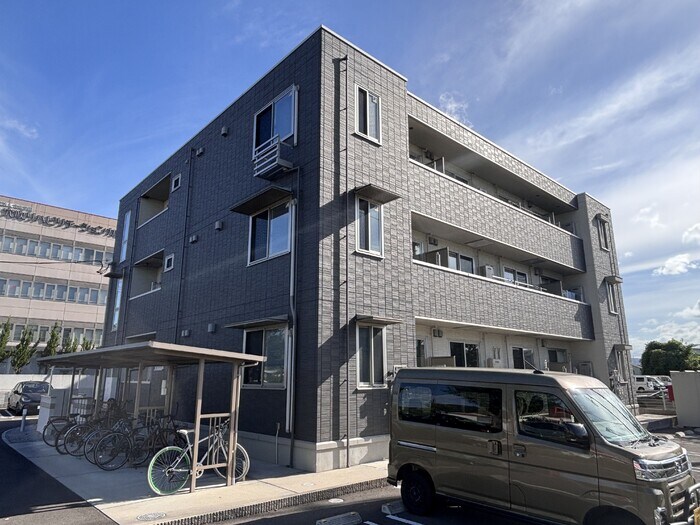 モンレーヴの物件外観写真